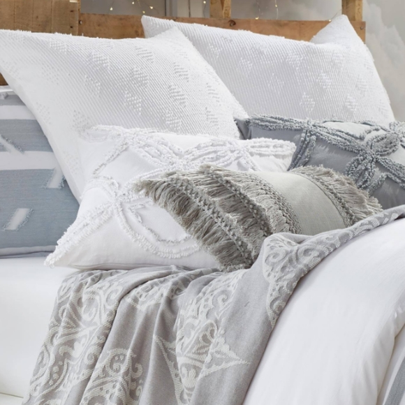 🛑🛑SOLD🛑🛑Peri Home 12" x 18" Fringe Deco Pillow - Picture 4 of 6